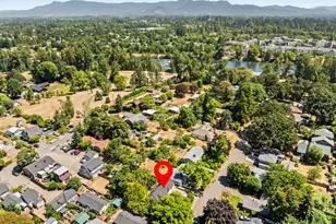 115 E Hilliard Ln, Eugene, OR 97404 - Photo 46