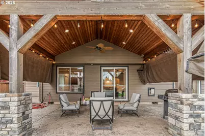 221 E 16th St, Lafayette, OR 97127 - Photo 32