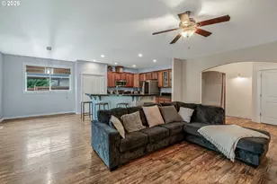 221 E 16th St, Lafayette, OR 97127 - Photo 24