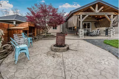 221 E 16th St, Lafayette, OR 97127 - Photo 34