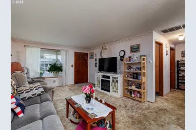 1259 Randolph Rd, Woodburn, OR 97071 - Photo 8