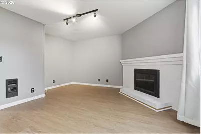 605 SE 121st Ave #5, Vancouver, WA 98683 - Photo 4