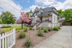 1121 Main St, Dallas, OR 97338 - Photo 4