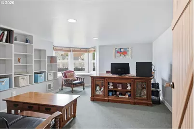 1121 Main St, Dallas, OR 97338 - Photo 40
