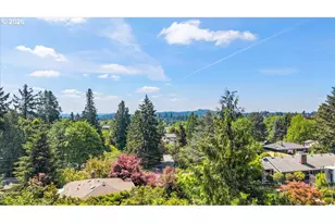 5828 SW Cheltenham Dr, Portland, OR 97239 - Photo 10