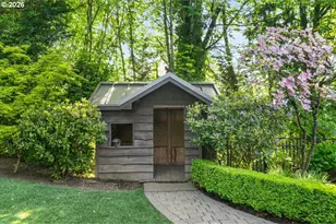 5828 SW Cheltenham Dr, Portland, OR 97239 - Photo 46