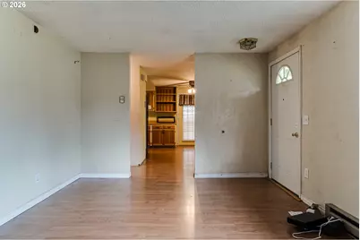 445 SW Juniper St, Junction City, OR 97448 - Photo 4