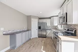 722 NW Meadow Ridge Ln, Camas, WA 98607 - Photo 12