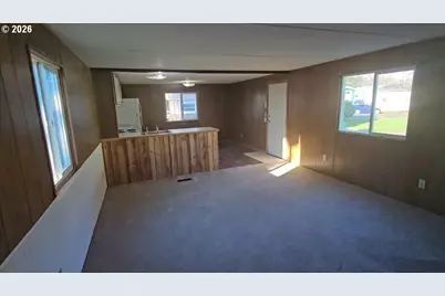 82 SE 16551 Dr #21, Clackamas, OR 97015 - Photo 2