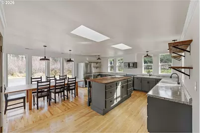 57586 Parkersburg Rd, Bandon, OR 97411 - Photo 12