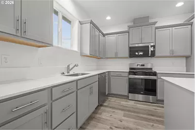 673 Parker Loop, Silverton, OR 97381 - Photo 16