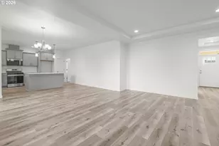 673 Parker Loop, Silverton, OR 97381 - Photo 10