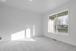 673 Parker Loop, Silverton, OR 97381 - Photo 8