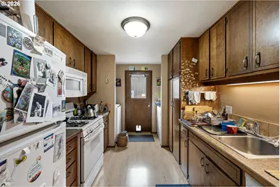 157 Westbrook Way, Eugene, OR 97405 - Photo 10