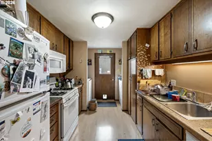 157 Westbrook Way, Eugene, OR 97405 - Photo 10