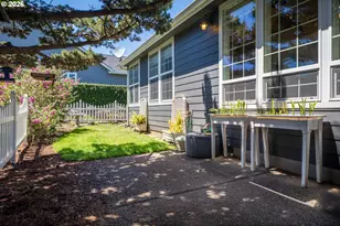 205 SW 58th St, South Beach, OR 97366 - Photo 38