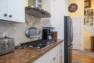 205 SW 58th St, South Beach, OR 97366 - Photo 20