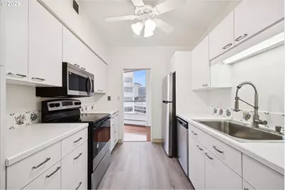 1500 SW 5th Ave #802, Portland, OR 97201 - Photo 8