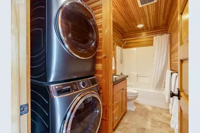 6937 NW Logan Rd, Lincoln City, OR 97367 - Photo 36