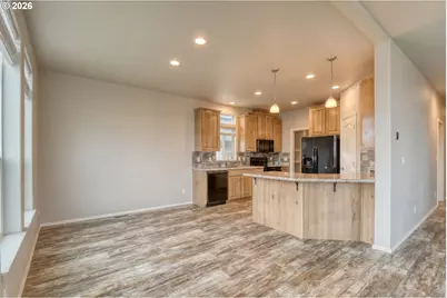 105 Columbia St, Helix, OR 97835 - Photo 10