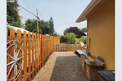 2603 N Spruce St, La Grande, OR 97850 - Photo 4