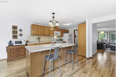 2053 SE 74th Ave, Hillsboro, OR 97123 - Photo 12