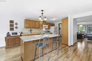 2053 SE 74th Ave, Hillsboro, OR 97123 - Photo 12