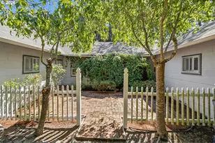 963 Madison St, Eugene, OR 97402 - Photo 2