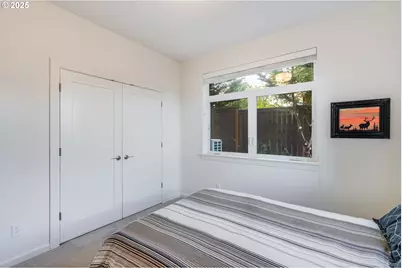 77 NE 58th Ave, Portland, OR 97213 - Photo 10