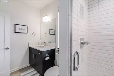 77 NE 58th Ave, Portland, OR 97213 - Photo 14