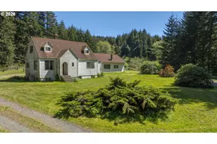 94010 N Way Ln, North Bend, OR 97459 - Photo 14