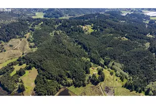 94010 N Way Ln, North Bend, OR 97459 - Photo 6