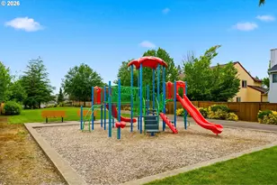 2346 N Irvine St, Cornelius, OR 97113 - Photo 34
