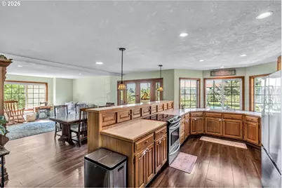 12313 S Groshong Rd, Molalla, OR 97038 - Photo 10