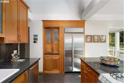 4141 SW Washouga Ave, Portland, OR 97239 - Photo 30