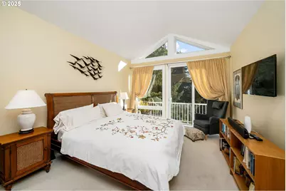 4141 SW Washouga Ave, Portland, OR 97239 - Photo 32