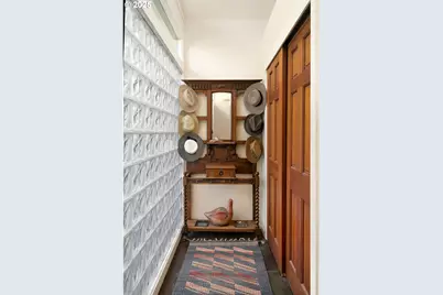 4141 SW Washouga Ave, Portland, OR 97239 - Photo 6