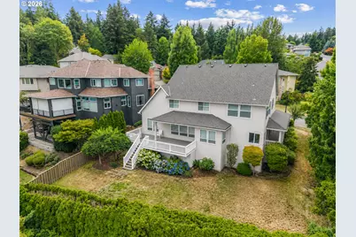 8906 SW 172nd Pl, Beaverton, OR 97007 - Photo 2