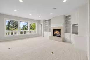 8906 SW 172nd Pl, Beaverton, OR 97007 - Photo 10