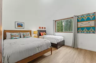 21112 E Mountain Creek Cir, Rhododendron, OR 97049 - Photo 22