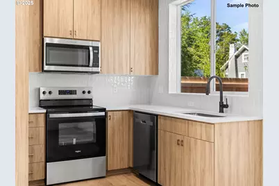 3272 SE 115th Ave, Portland, OR 97266 - Photo 6