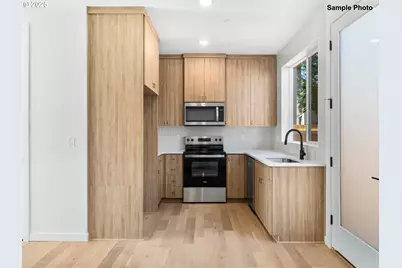 3272 SE 115th Ave, Portland, OR 97266 - Photo 4