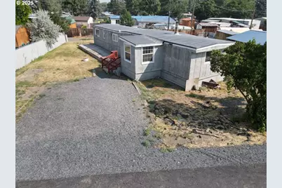 420 W Grant St, Burns, OR 97720 - Photo 8