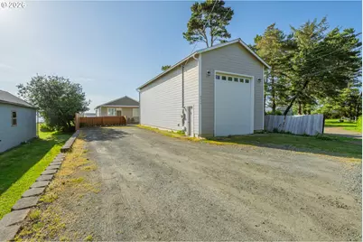 64776 Wygant Rd, Coos Bay, OR 97420 - Photo 2