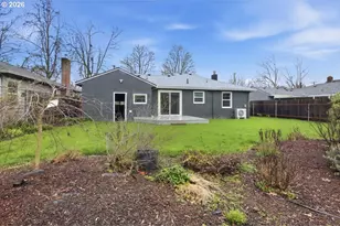 1084 24th St, Salem, OR 97301 - Photo 26