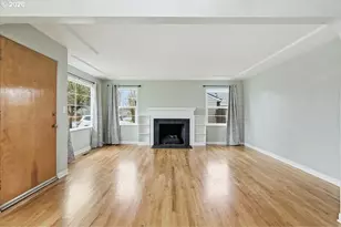 1084 24th St, Salem, OR 97301 - Photo 6