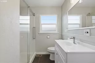 1084 24th St, Salem, OR 97301 - Photo 24