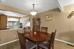 14523 NE Stanton Ct, Portland, OR 97230 - Photo 8