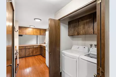 11641 SE Flavel St, Portland, OR 97266 - Photo 8