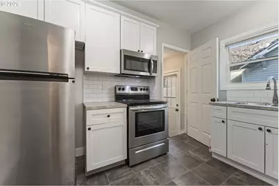 900 W 16th St, Vancouver, WA 98660 - Photo 8